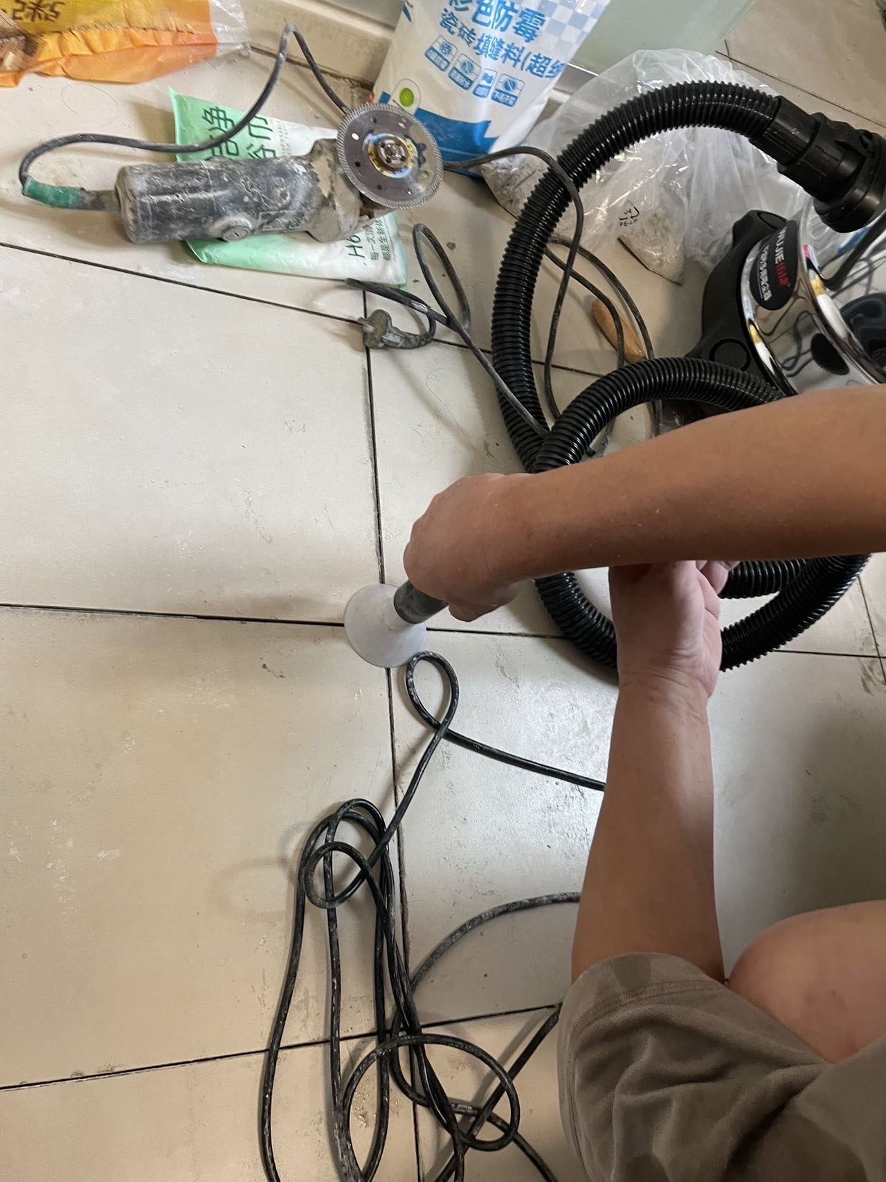 武侯立交中华名园:砂浆层抽排水分